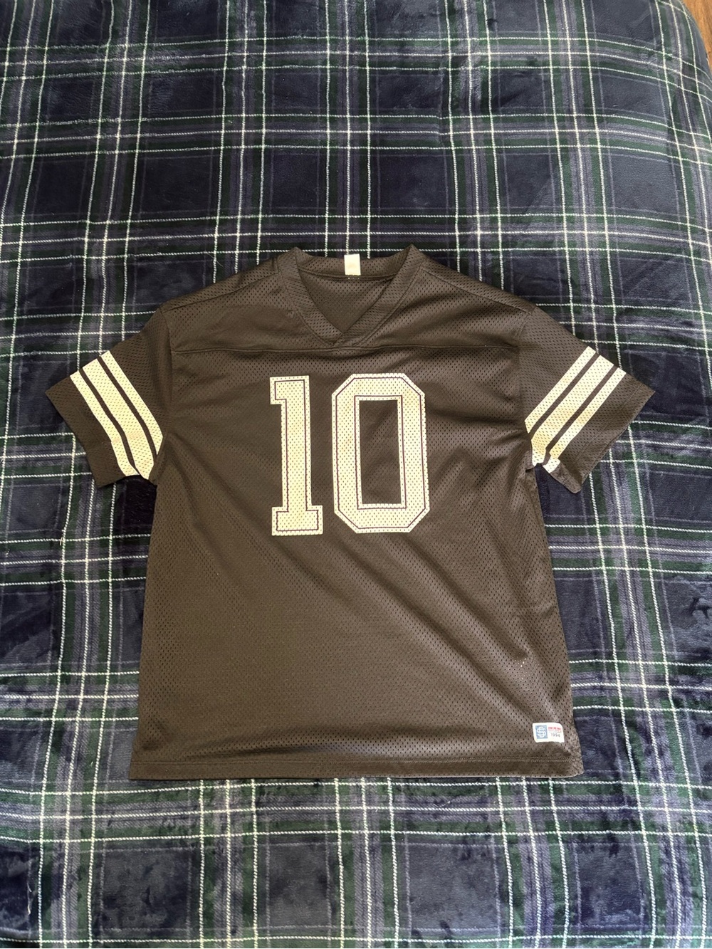 Boys Old Navy Black and white football jersey.Size XL.